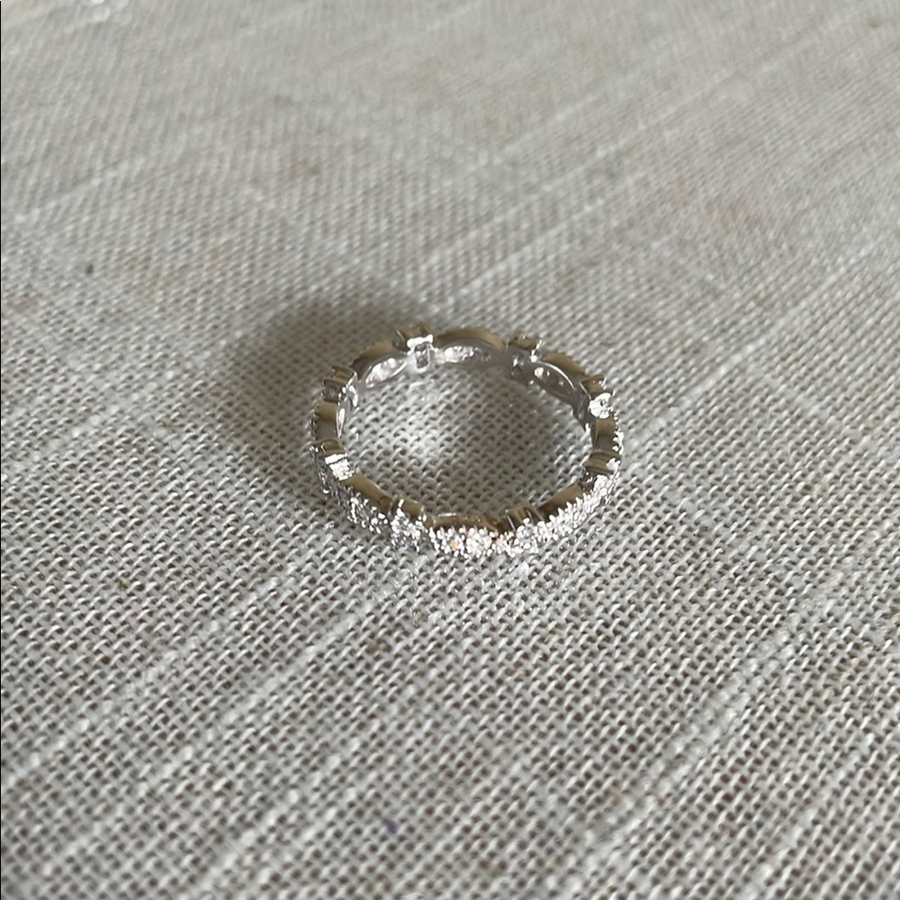 Beautiful Ann Taylor Crystal Eternity Ring Size 6